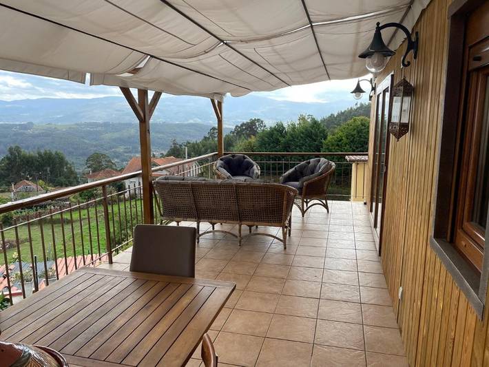 Location de vacances pour 6 personnes, avec balcon et vue à A Cañiza - 2