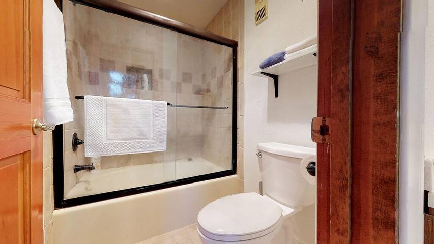 Vacation rental for 8 people, with hot tub in Mammoth Lakes