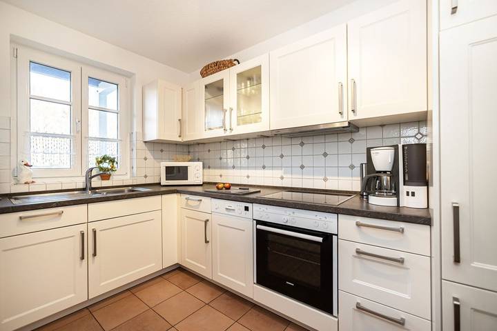 Ferienhaus für 8 Personen, mit Garten in Zingst - 4