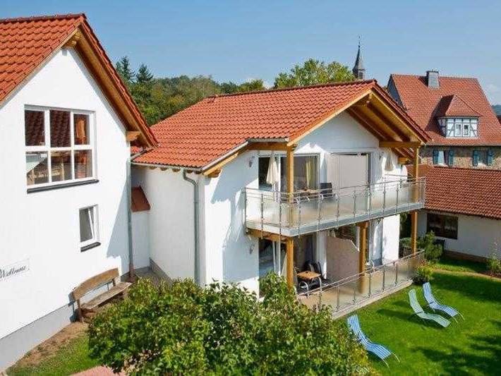 Hütte für 2 Personen, mit Balkon und Balkon/Terrasse sowie Terrasse und Garten am Edersee