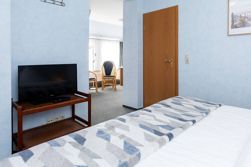 Entire apartment, Relaxed vacation on Juist: Cosy room only 290 m from the beach! in Juist