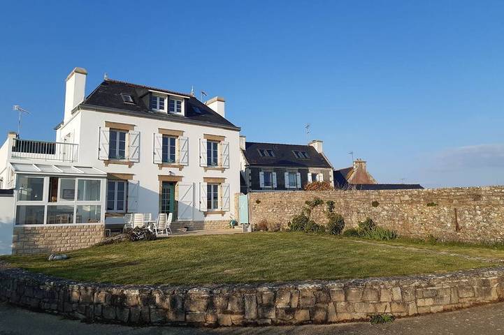 Location de vacances pour 7 personnes, avec jardin à Primelin