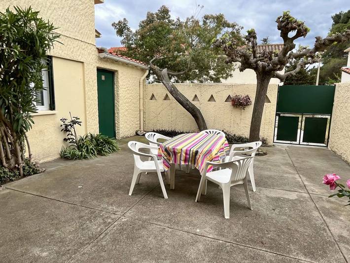 Location de vacances pour 5 personnes, avec terrasse dans Plage des Pins - 2