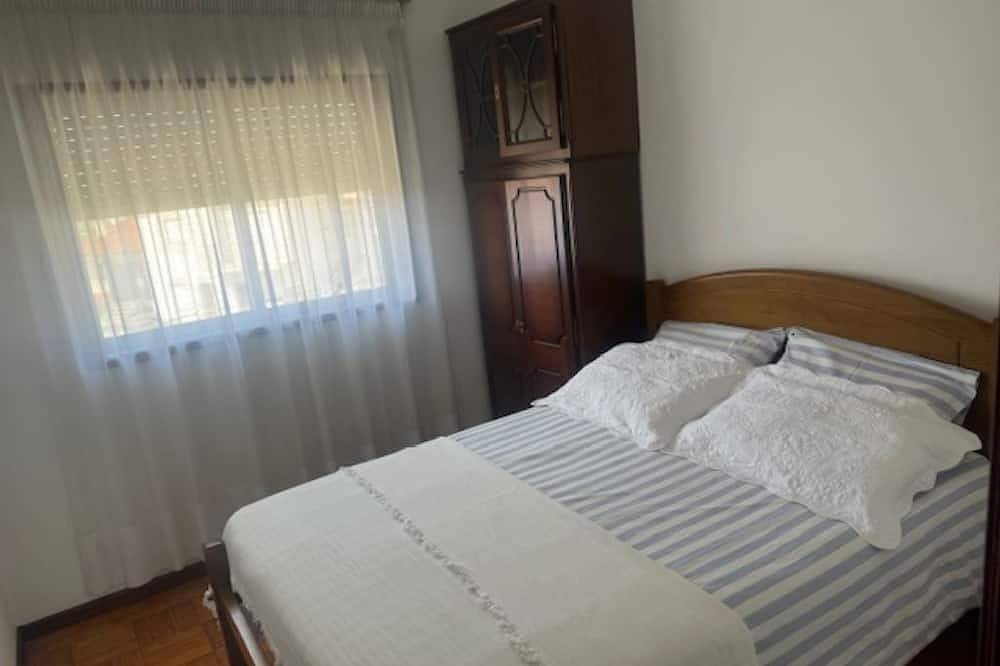 Apartamento entero, Appartement F2 Avec Jardin Cloture Et Fleurie in Fafe, Distrito de Braga