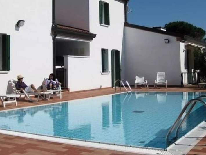 Casa sulla spiaggia per 4 persone, con piscina e giardino in Veneto