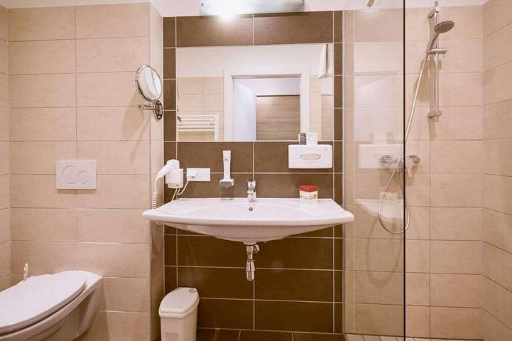 Ferienhaus für 2 Personen, mit Terrasse und Pool sowie Sauna in Schladming