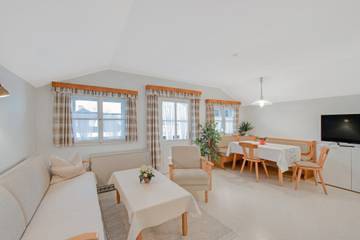 Ferienwohnung für 4 Personen in Chieming, Bayerische Alpen, Bild 1