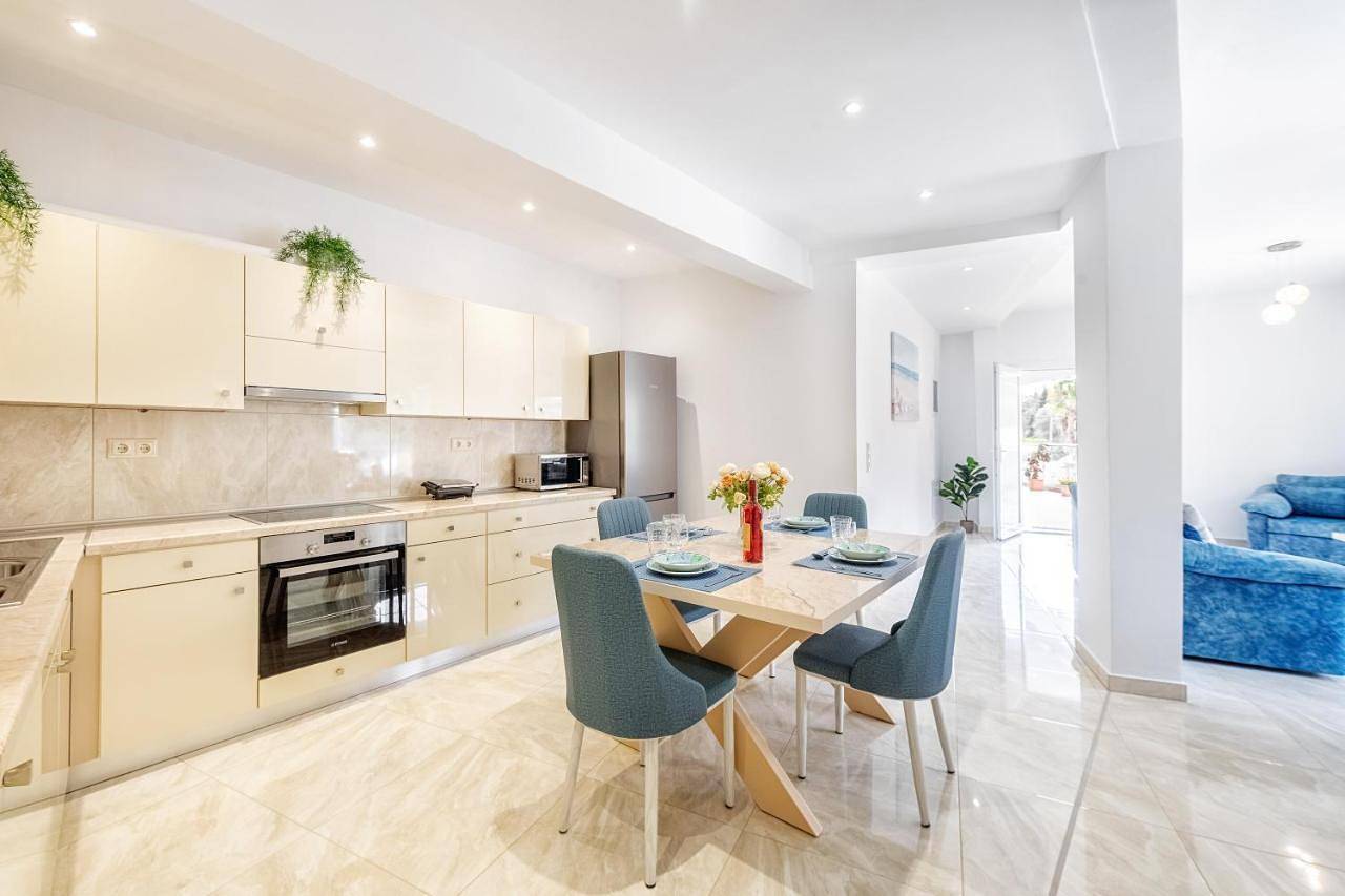 Ολόκληρο το διαμέρισμα, Two-Bedroom Apartment in Μωραΐτικα, Κέρκυρα