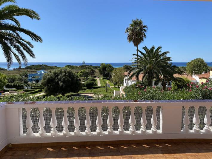 Villa for 8 people, with terrace, with pets in Platja Son Bou