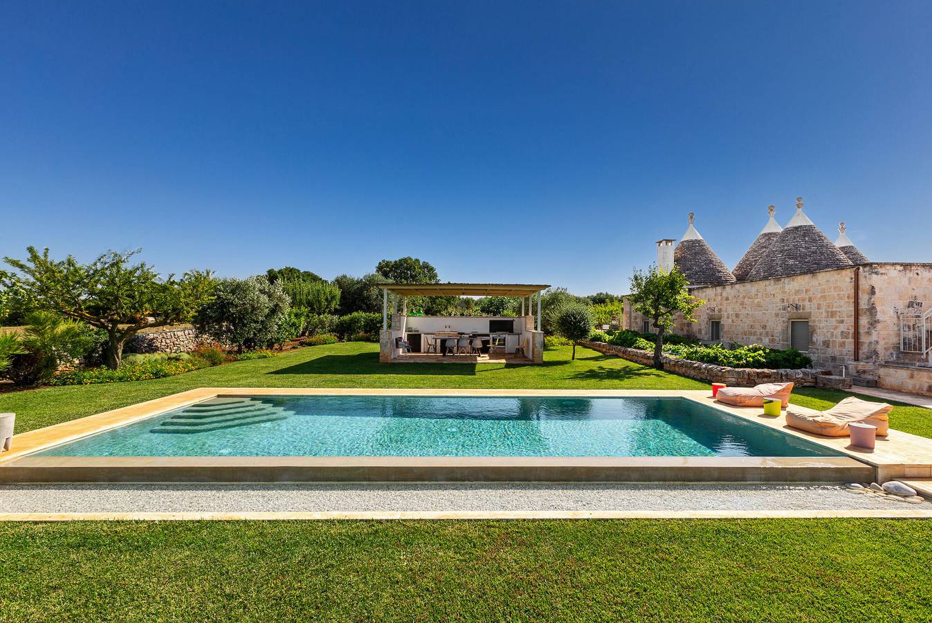 Trulli Almaviva by Perle di Puglia in Cisternino, Salento