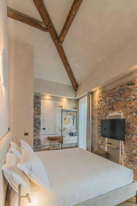 La Corte del Lario - La Cortesella in Varenna, Comune di Varenna