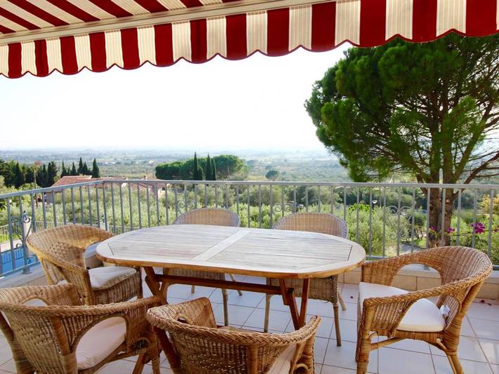 Casa de huéspedes para 8 personas, con terraza además de piscina y jardín en Alt Empordà - 4