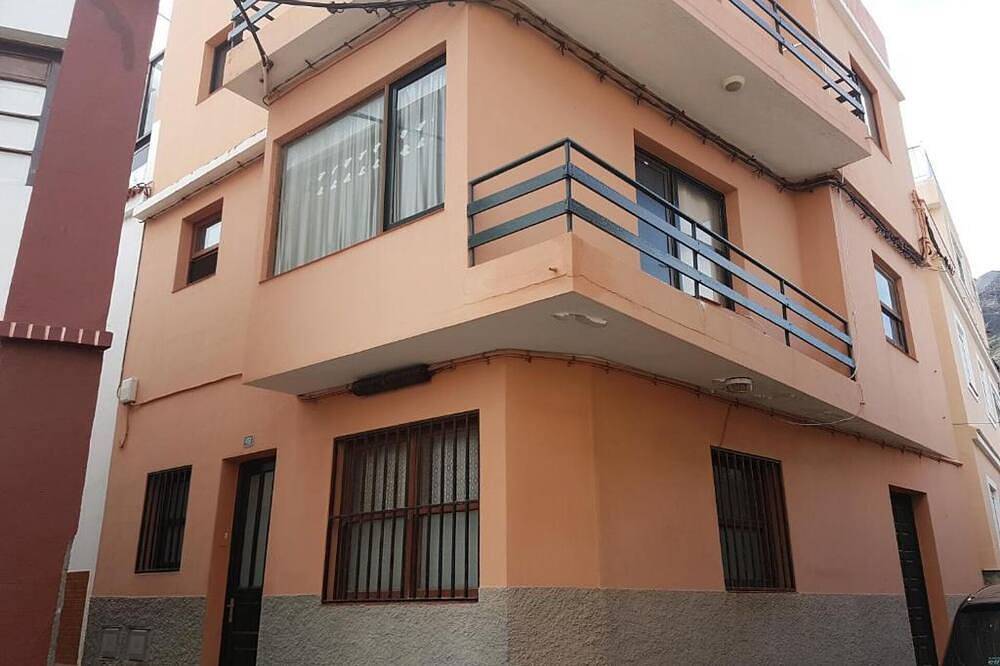 Entire apartment, Surfing the Blue Ii by Tor in Punta del Hidalgo, San Cristóbal de La Laguna