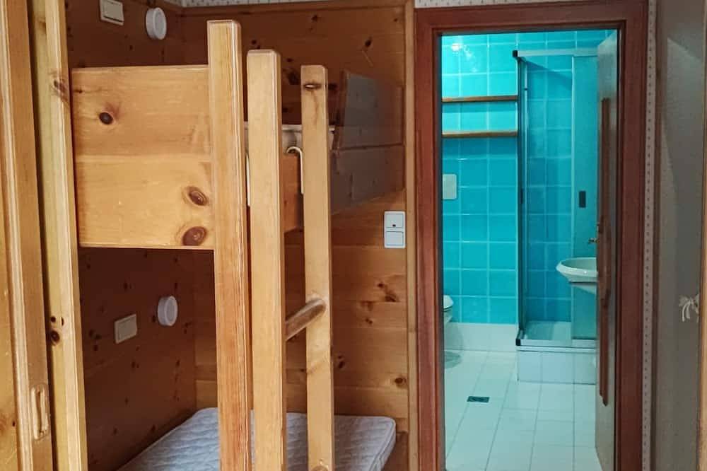 Apartamento entero, Cozy private apartment on 2 levels - Ploner Tourist Village in Dobbiaco, Dolomiti Superski