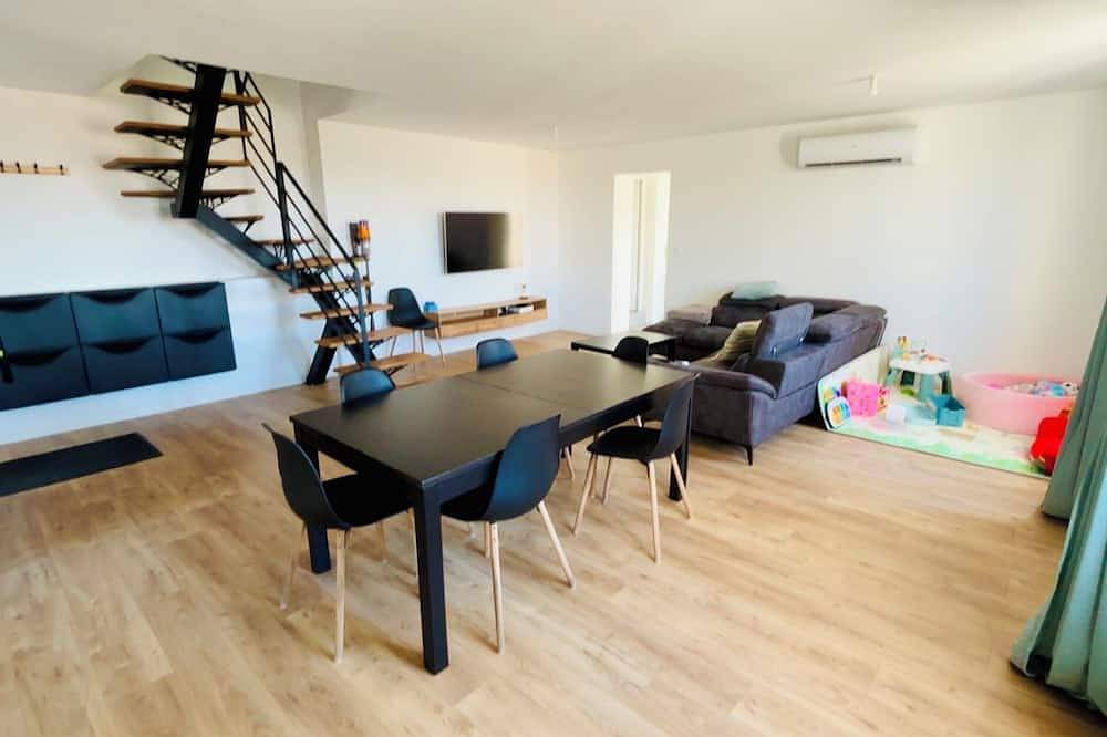 Maison familiale avec piscine & vue sur Bordeaux in Cenon, Région de Bordeaux