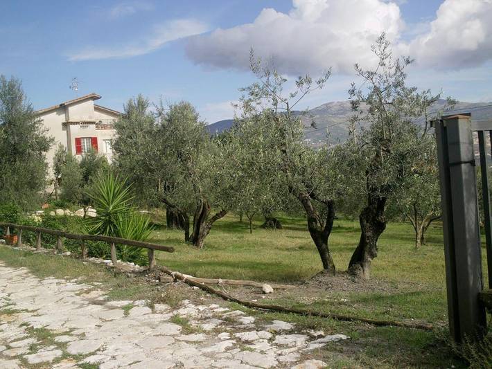 Casa vacanza per 3 persone, con Balcone e Terrazza nonché Giardino a Spigno Saturnia