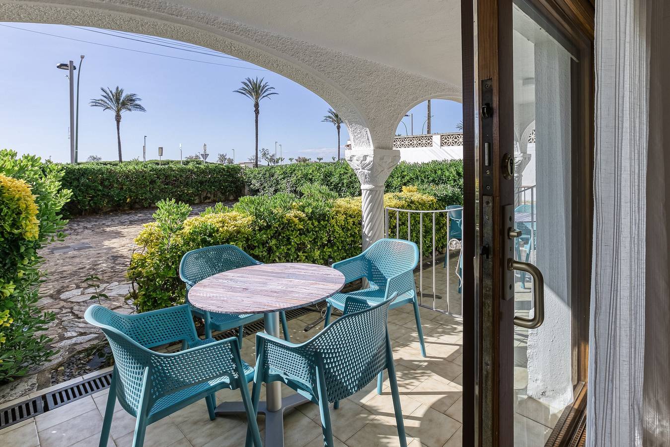Ganze Wohnung, Apartment 'Salins 1' mit privater Terrasse am Strand von Empuriabrava, Wlan & Klimaanlage in Empuriabrava, Oberampurien