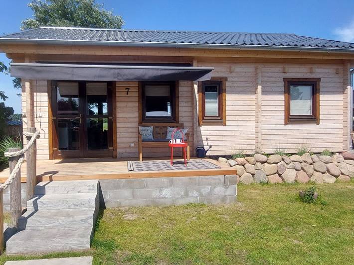Ferienwohnung für 4 Personen, mit Ausblick und Garten sowie Balkon in Mönkebude