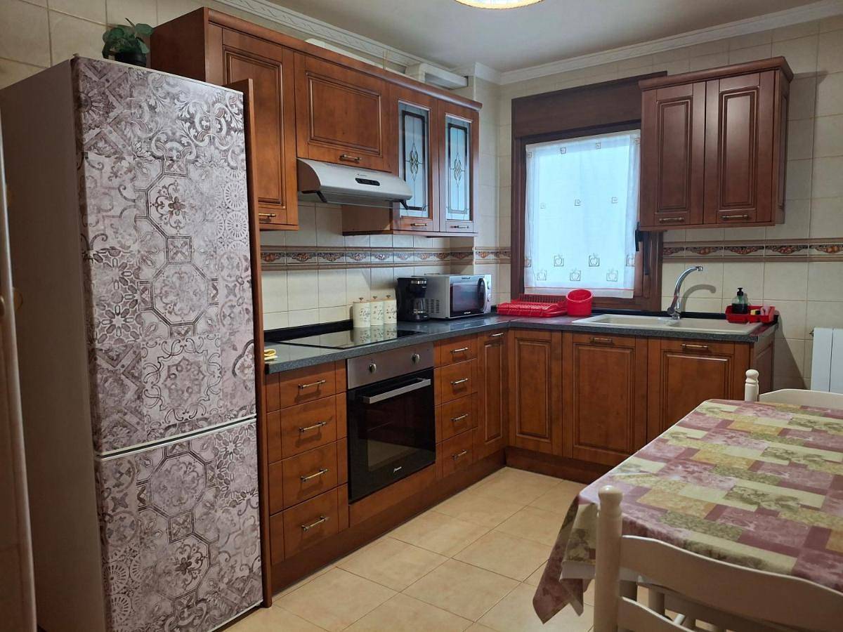 Apartamento entero, Three-Bedroom Apartment in Medina de Pomar, Cordillera Cantábrica