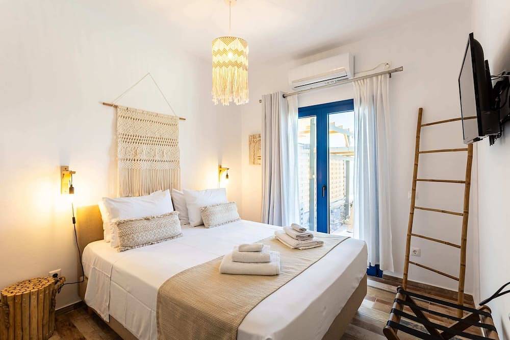 Live In Blue - Azure Magic Views & Private Pool in Kea