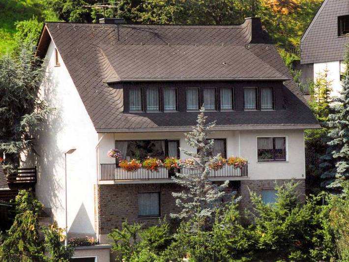 Ferienwohnung für 5 Personen, mit Balkon und Terrasse sowie Garten in Oberwesel