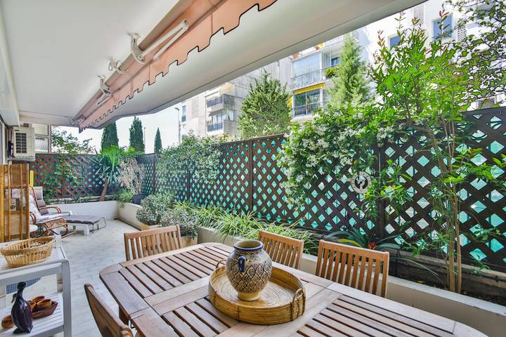 Gîte pour 4 personnes, avec terrasse dans Port du Mourre-Rouge - 3