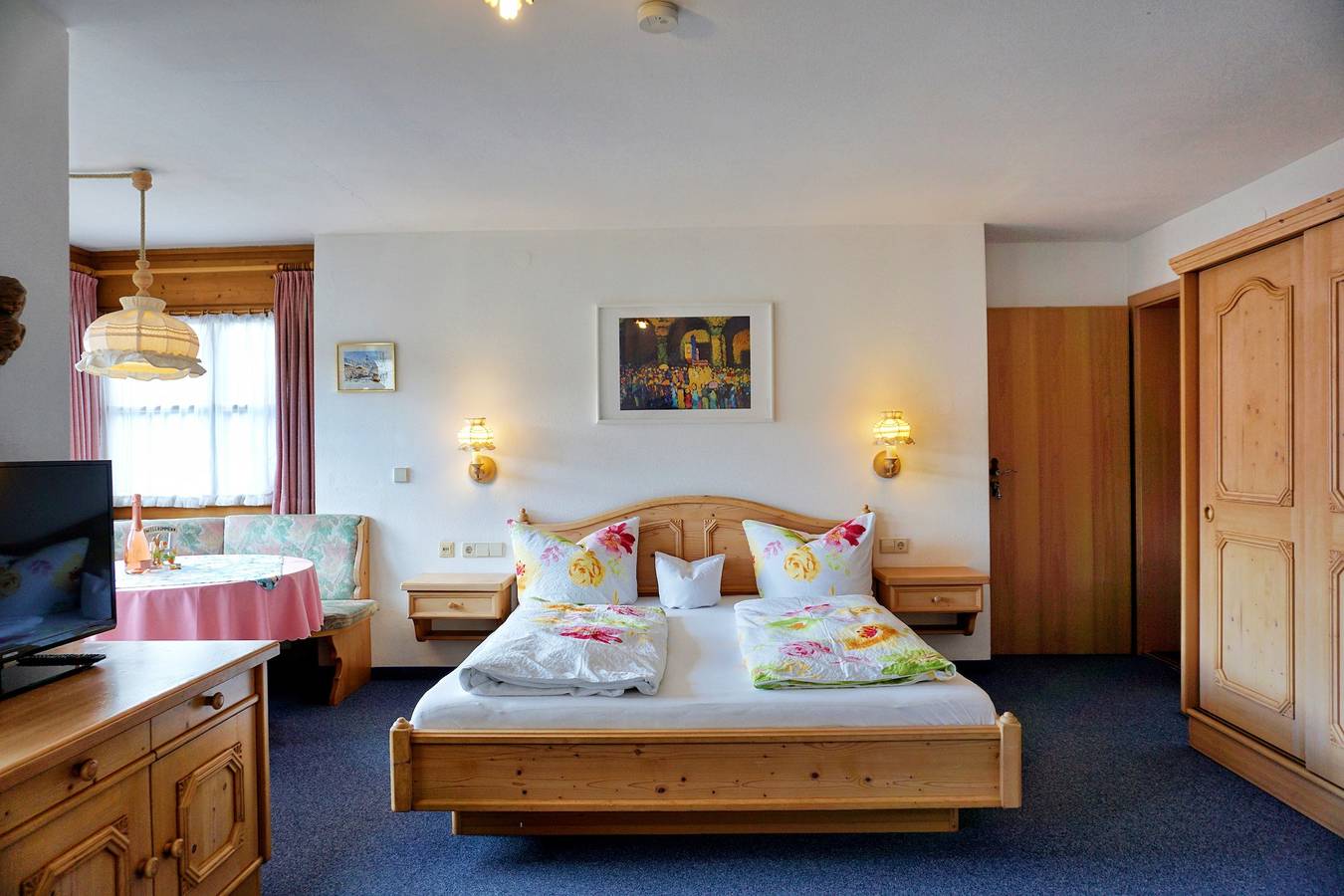 Apartamento vacacional entero, Haus Bavaria - One-room holiday flat Kaiser 32sqm, shower/Wc, kitchenette, balcony in Reit im Winkl, Alpes Bávaros