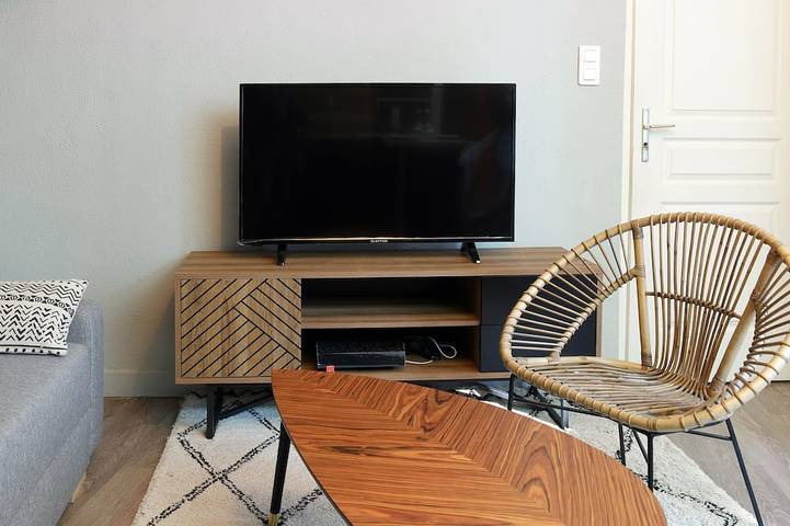 Apartamento entero, ⭐ A Cozy Getaway - Wi-Fi - Netflix - EvasionPamiers ⭐ in Pamiers, Ariège