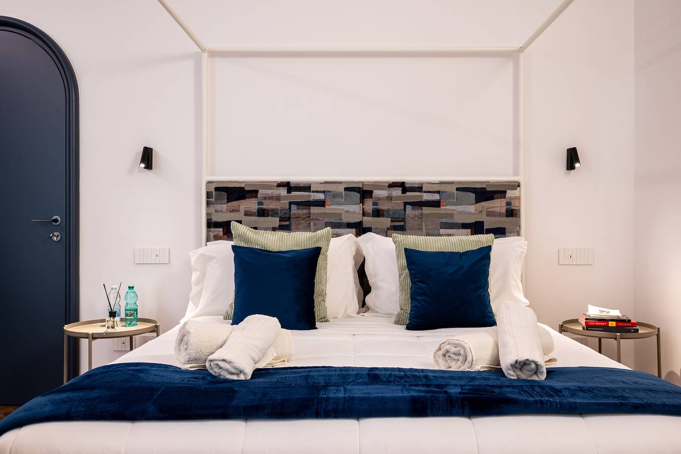 Via Port'Alba 19 - Eleonora Room in Neapel, Neapel Provinz
