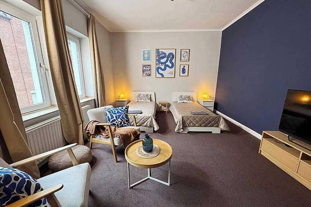 Apartamento entero, Huge apartment with Sauna and free parking in Meiderich/Beeck, Duisburgo