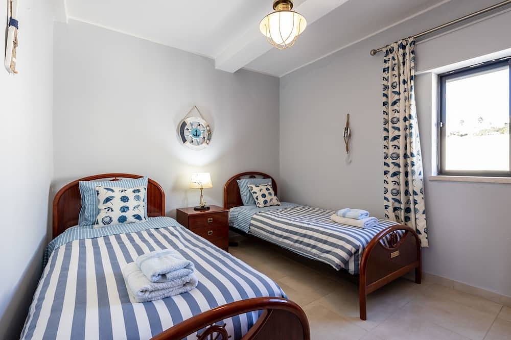 Bay View Townhouse in Praia da Salema, Naturpark Südwest-Alentejo und Costa Vicentina