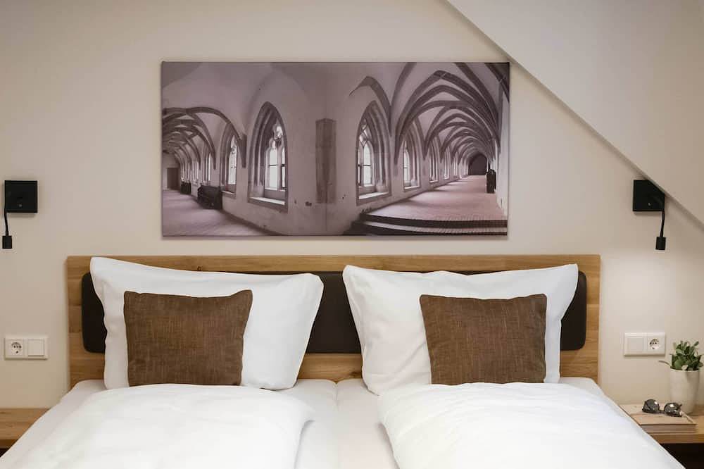 Ganze Wohnung, Komfortables Doppelzimmer im Herzen von Heidenheim in Heidenheim (Mittelfranken), Altmühltal