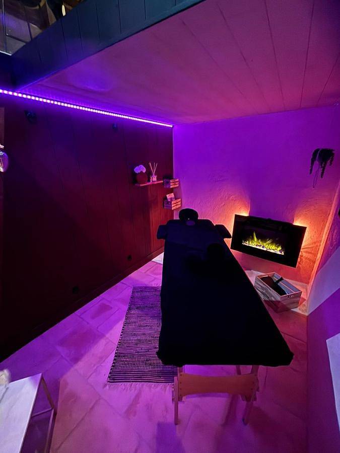 Location de vacances pour 2 personnes, avec jardin ainsi que sauna et jacuzzi à Thairé - 3