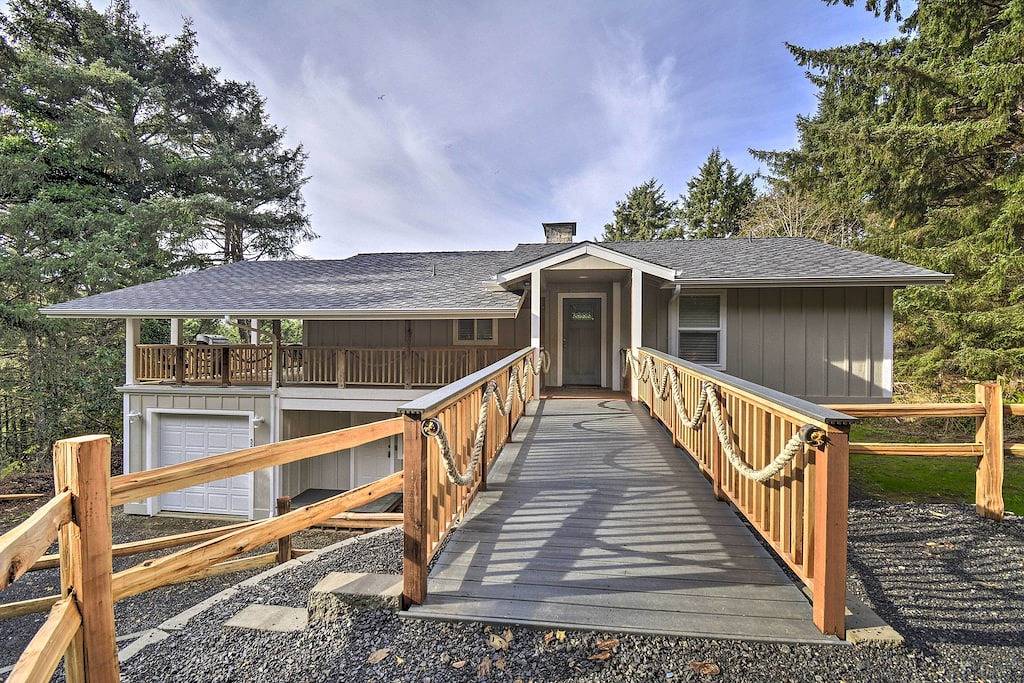 Coastal Washington Getaway: Walk to Beach! in Copalis Beach, Grays Harbor County