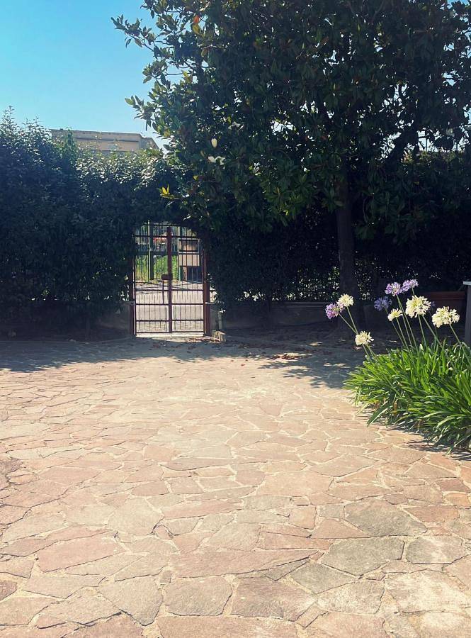 Double Room with Private Bathroom in Torre del Greco, Parco nazionale del Vesuvio