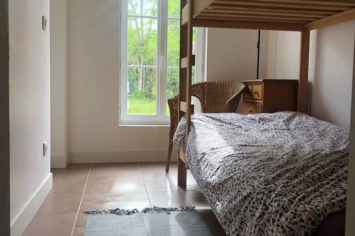 Location de vacances pour 9 personnes, avec jardin et sauna, animaux acceptés à Saint-Fargeau - 4