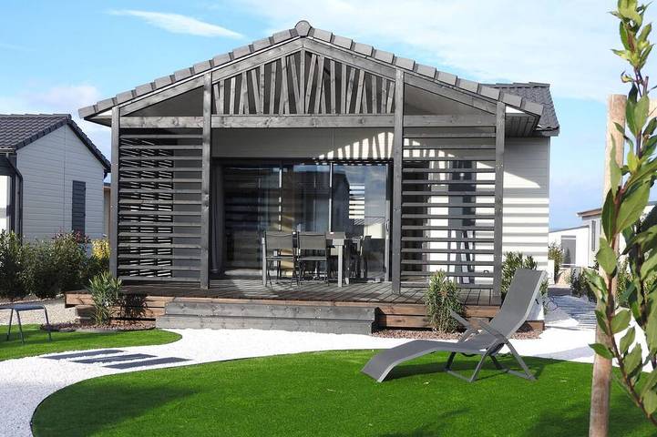 Gîte pour 5 personnes, avec jardin ainsi que piscine et terrasse à Pomérols