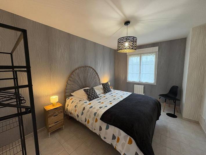 Location de vacances pour 6 personnes, avec terrasse, animaux acceptés à Cellettes - 2