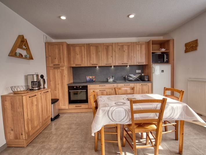 Ganze Wohnung, Helle Wohnung in Verchaix, 4 Pers, Terrasse, Garage, Wifi in Verchaix, Region Bonneville