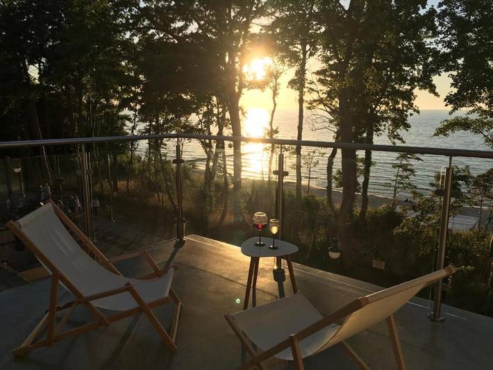 Ferienwohnung für 2 Personen, mit Balkon und Terrasse sowie Whirlpool und Ausblick in Rewal