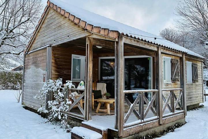 Gîte pour 5 personnes à Chézery-Forens