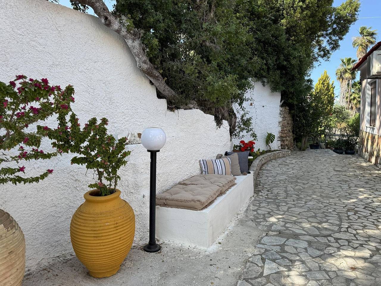 Entire apartment, Holiday apartment above the beautiful Peroulia beach, wifi | Messenia, Peloponnese in Messenia region