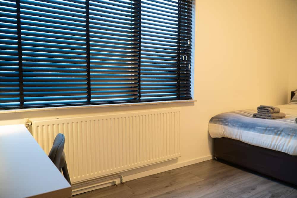 2 Luxury 4 bedroom near feyenoord / Ahoy Rotterdam in Rotterdam, South Holland