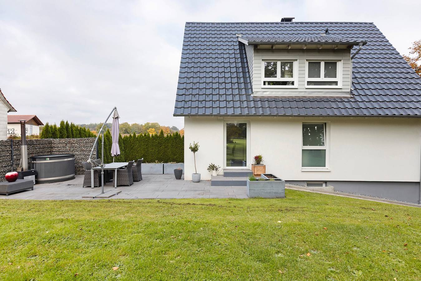 Apartamento entero, Apartamento 'Helgas Horizon' con terraza privada, Wifi y jacuzzi in Rottweil, Selva Negra Central