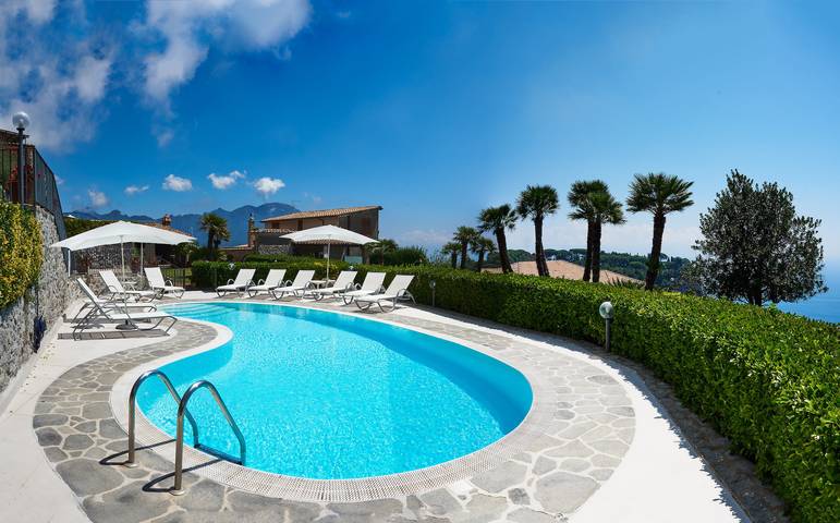 Location de vacances pour 10 personnes, avec vue et balcon à Scala - 2