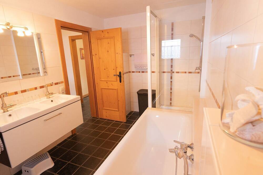 Ganze Wohnung, Apartment 4 im Gästehaus Bühlhof in Todtnauberg in Todtnauberg (Todtnau), Todtnau