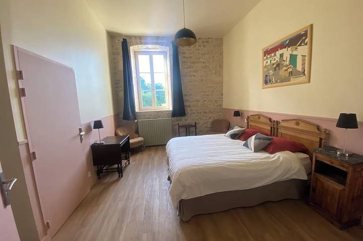 Location de vacances pour 6 personnes, avec terrasse à Vermenton - 3