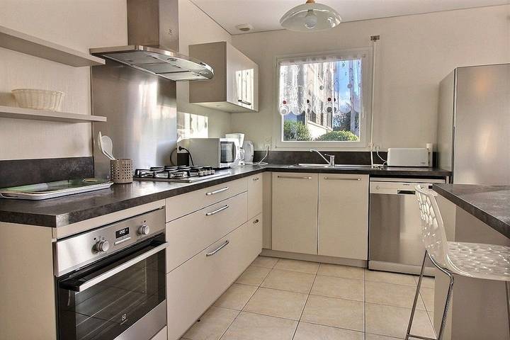 Gîte pour 4 personnes, avec jardin et terrasse à Kermaria-Sulard - 4