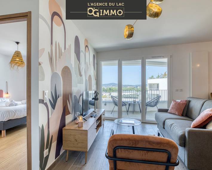 Apartamento para 4 personas, con vistas al lago y terraza en Annecy
