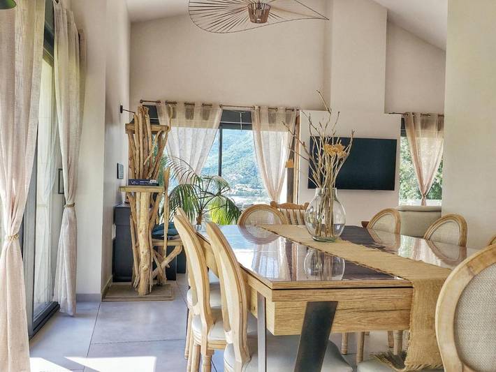 Location de vacances pour 10 personnes, avec jardin à Roche-Saint-Secret-Béconne - 2